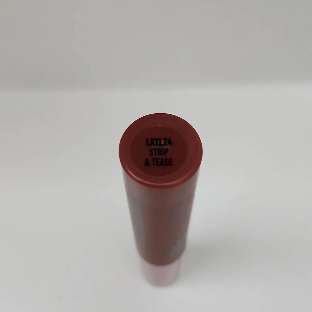 New & Sealed Nyx Lingerie XXL Liquid Lipstick